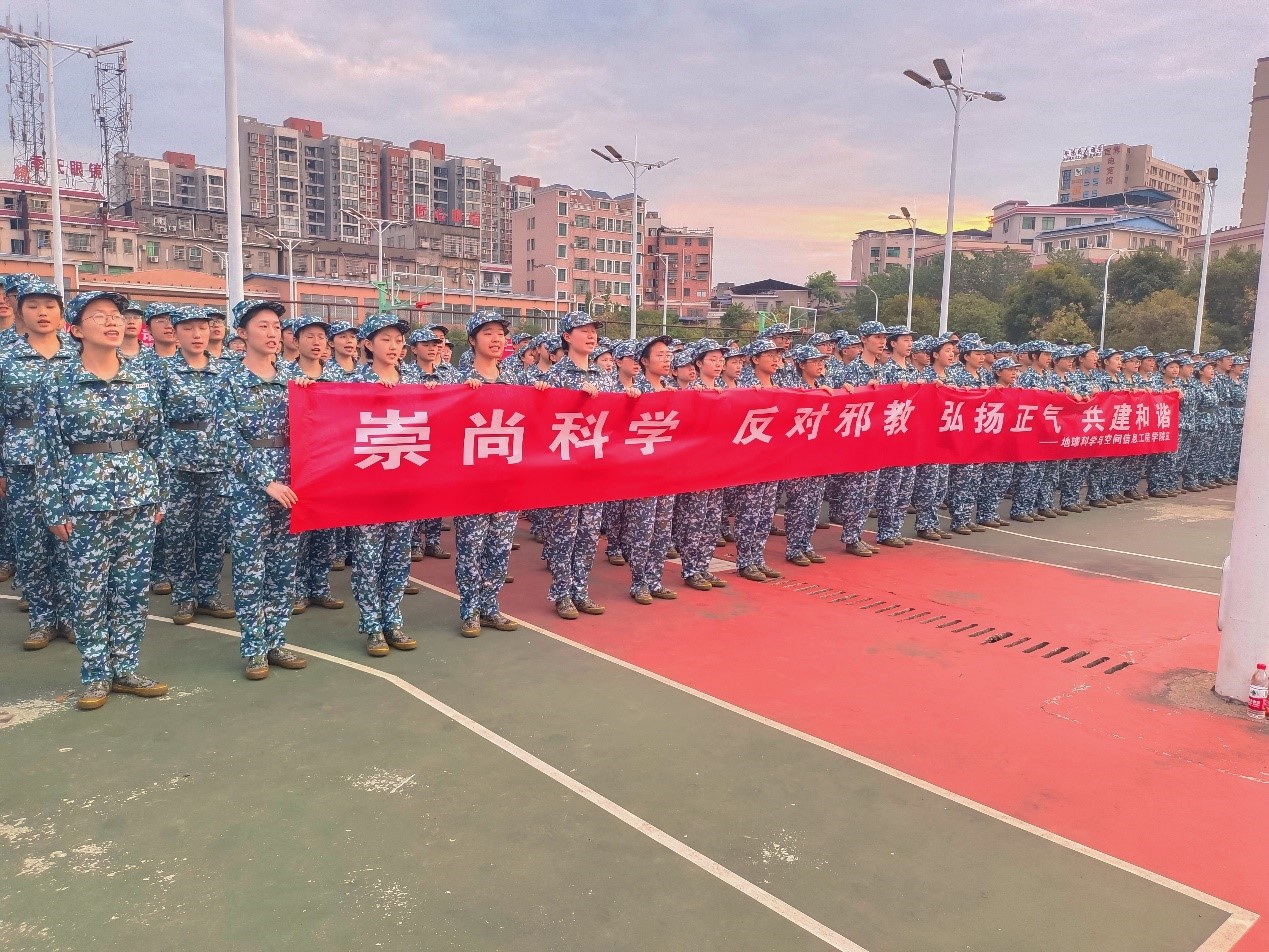 beb9191dd56147108179de2e95e77c3f.jpg 1.jpg