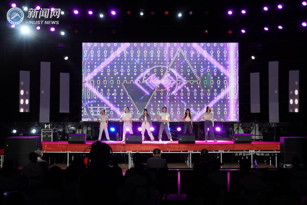 38eafd466c3745cdb6eadb4c44e0acee.jpg 郑瀚-14.jpg